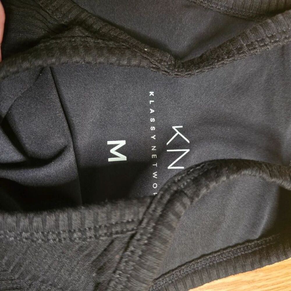 Klassy Network size M Black High Neck Ribbed Tank Built in Bra - Picture 3 of 7
